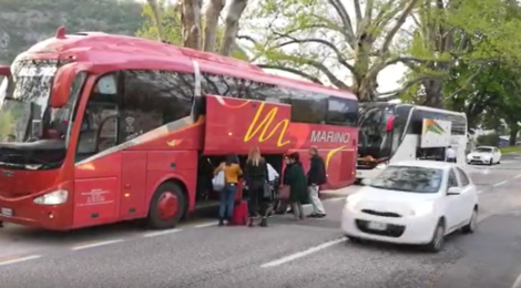 L'Adige 14/08/2019. Lung'Adige Monte Grappa insicuro. Il PD-PSI chiede al Sindaco di intervenire sulla fermata dei bus.